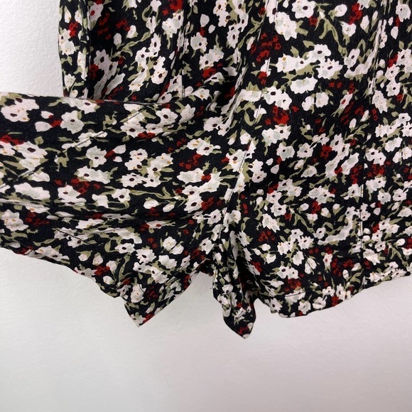 P.B. Michaels Ditsy Floral Cottagecore Retro Inspired Rayon Romper Women’s Small - Picture 5 of 10